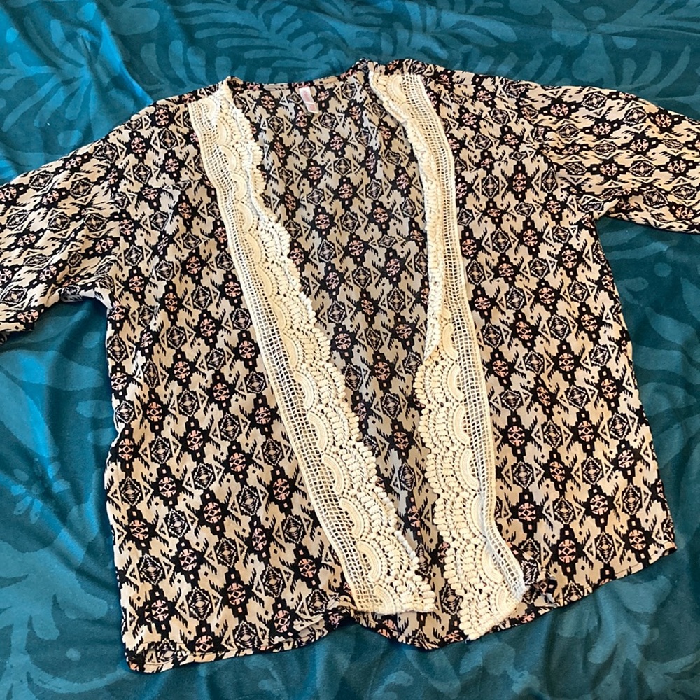 Xhilaration Kimono